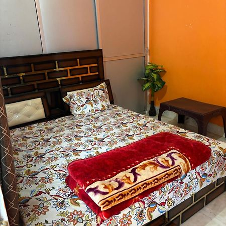 Shakuntala Guest House Ayodhya Buitenkant foto