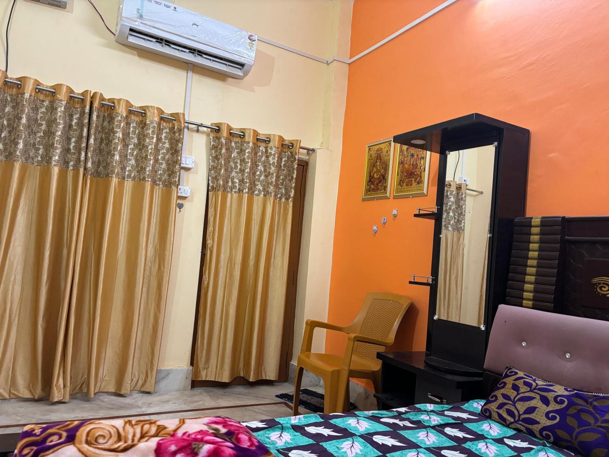 Shakuntala Guest House Ayodhya Buitenkant foto
